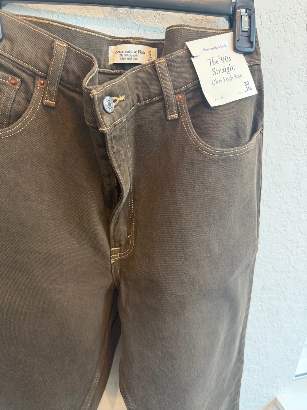 Abercrombie & Fitch Women's Straight Leg Jeans in Brown - Picture 2 of 4